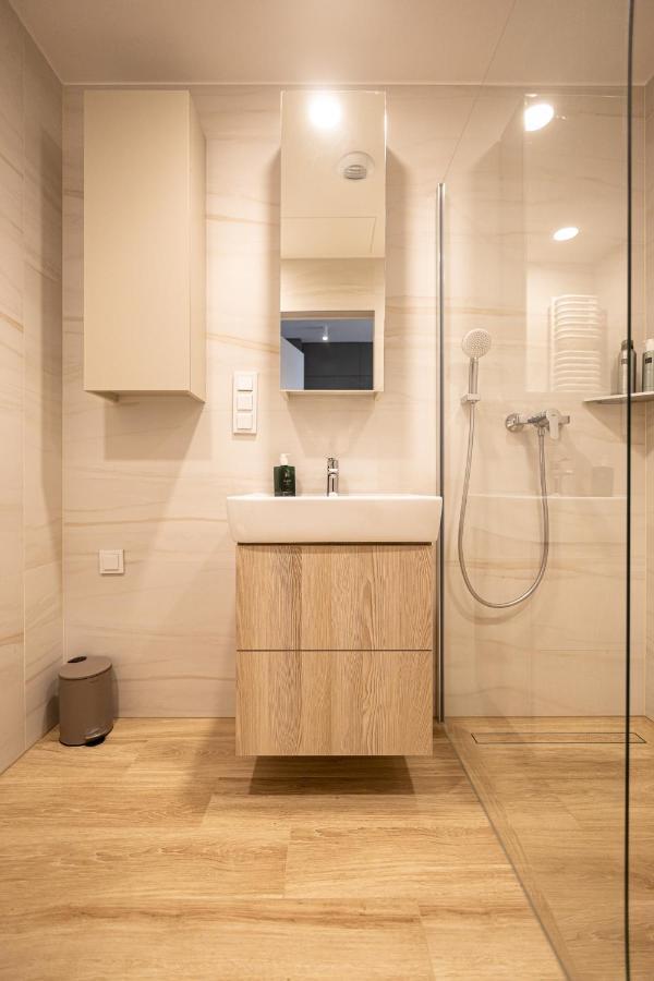 Apartment 2homerent Shellter 117m *